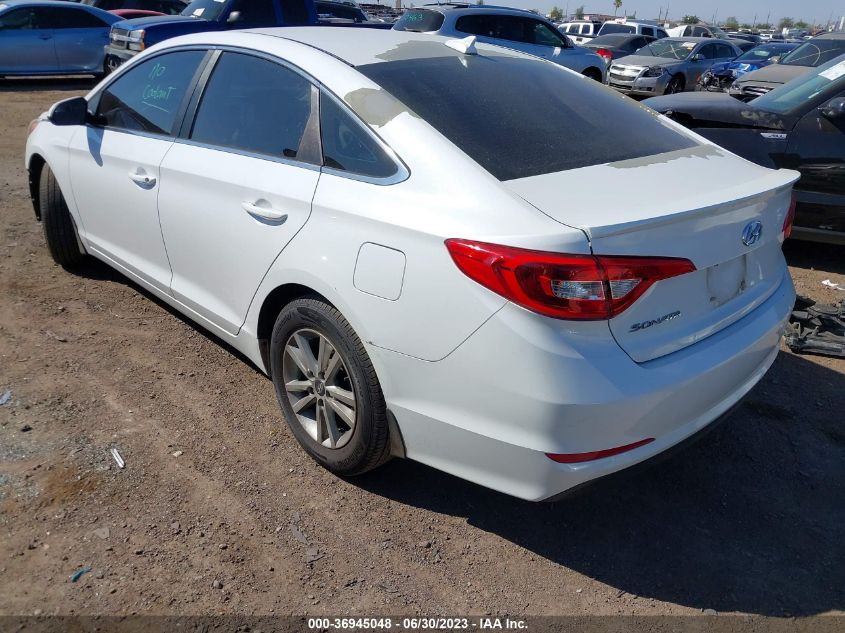 2015 HYUNDAI SONATA 2.4L SE - 5NPE24AF3FH100471