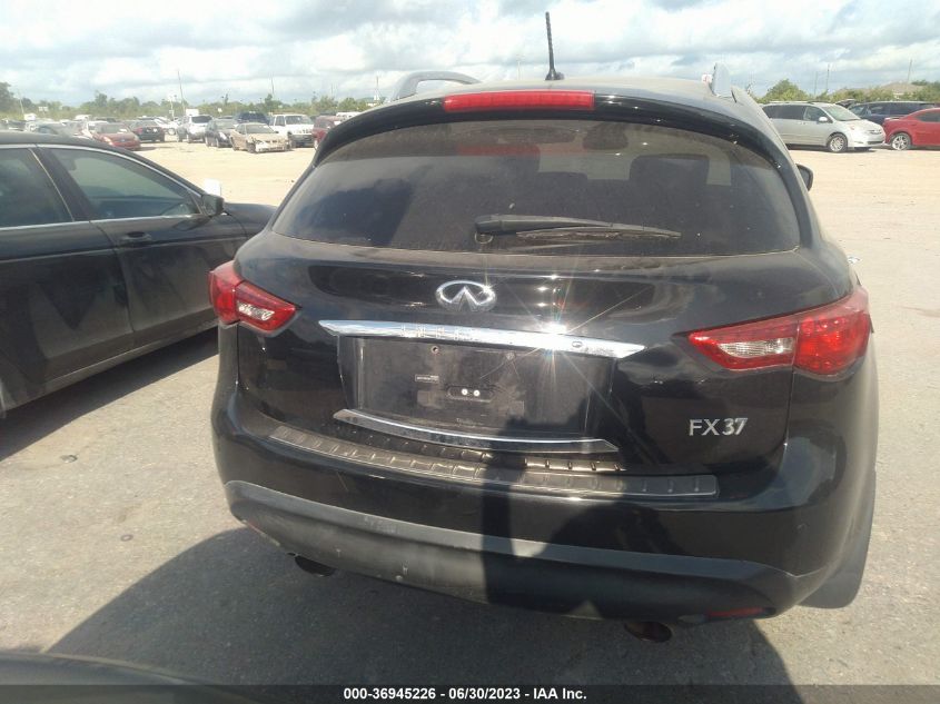 2013 INFINITI FX37 - JN8CS1MW2DM172125