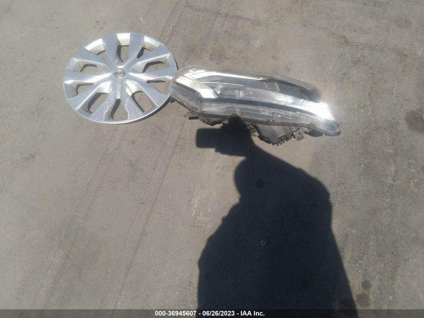 2017 NISSAN ROGUE S - KNMAT2MT6HP615652