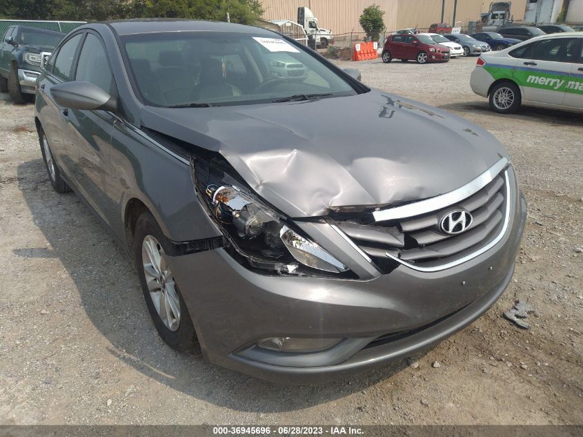 2013 HYUNDAI SONATA GLS - 5NPEB4AC5DH627687