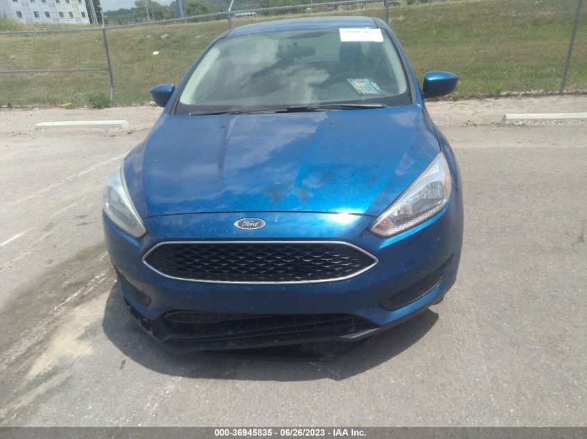 VIN 1FADP3F22JL265516 2018 FORD FOCUS SE