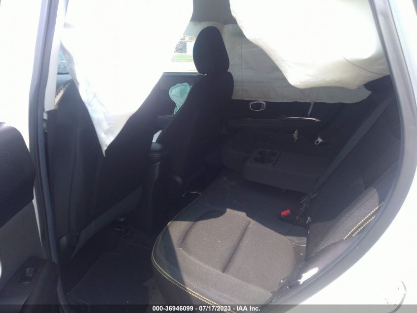 2016 KIA SOUL + - KNDJP3A55G7409611