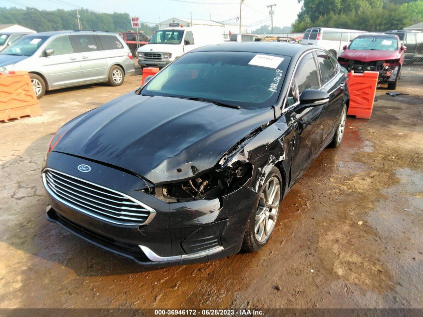 3FA6P0CD0KR129076 2019 FORD FUSION, photo no. 2