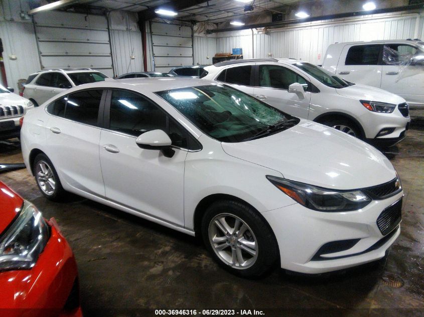 2018 CHEVROLET CRUZE LT - 1G1BE5SM4J7142733