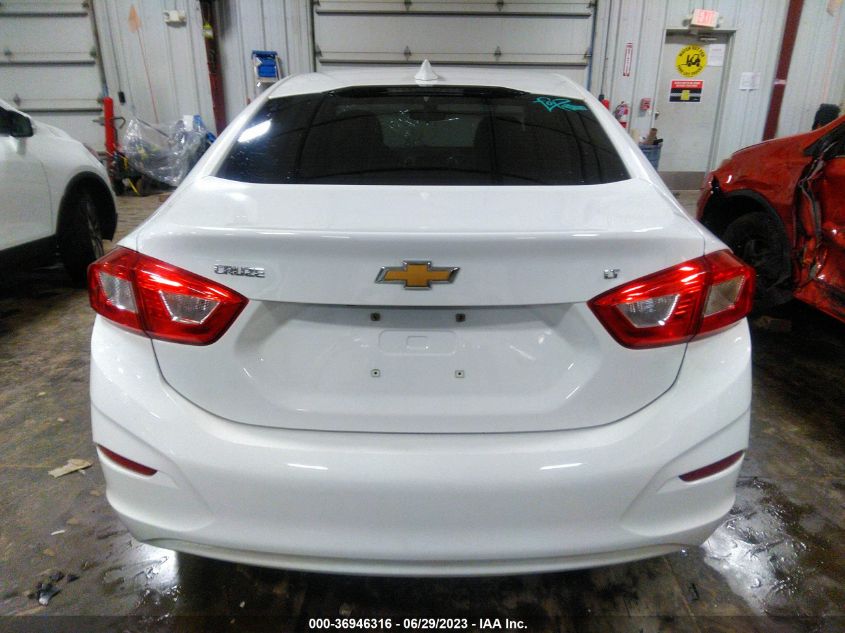 2018 CHEVROLET CRUZE LT - 1G1BE5SM4J7142733