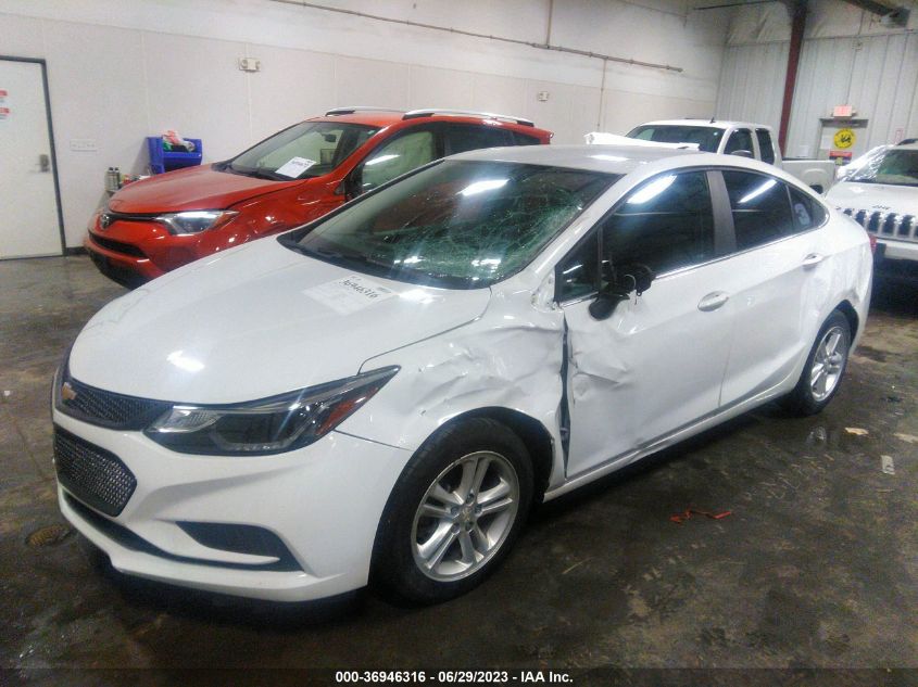 2018 CHEVROLET CRUZE LT - 1G1BE5SM4J7142733