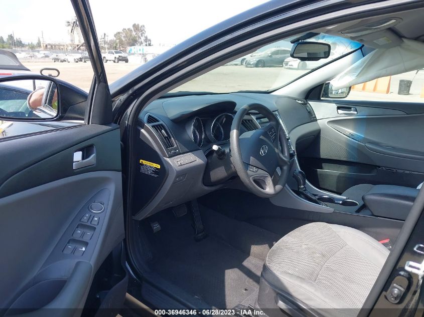 2013 HYUNDAI SONATA GLS - 5NPEB4AC0DH801570
