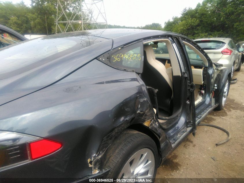 2019 TESLA MODEL S - 5YJSA1E20KF306769