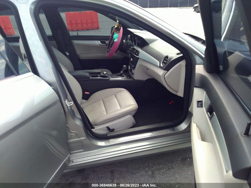 2013 MERCEDES-BENZ C-CLASS C 250 - WDDGF4HB6DA770915