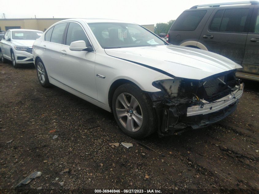2013 BMW 5 SERIES 528I XDRIVE - WBAXH5C53DD110709