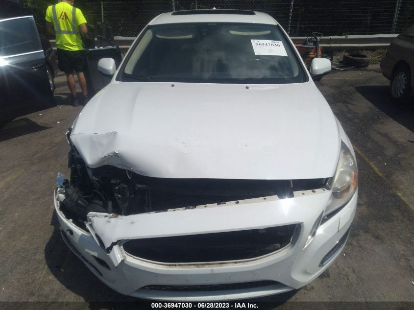 2013 VOLVO S60 T5 - YV1612FS1D2180332