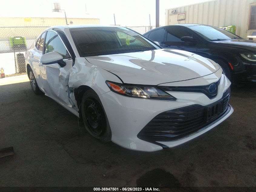 2020 TOYOTA CAMRY HYBRID LE - 4T1C31AK2LU543806
