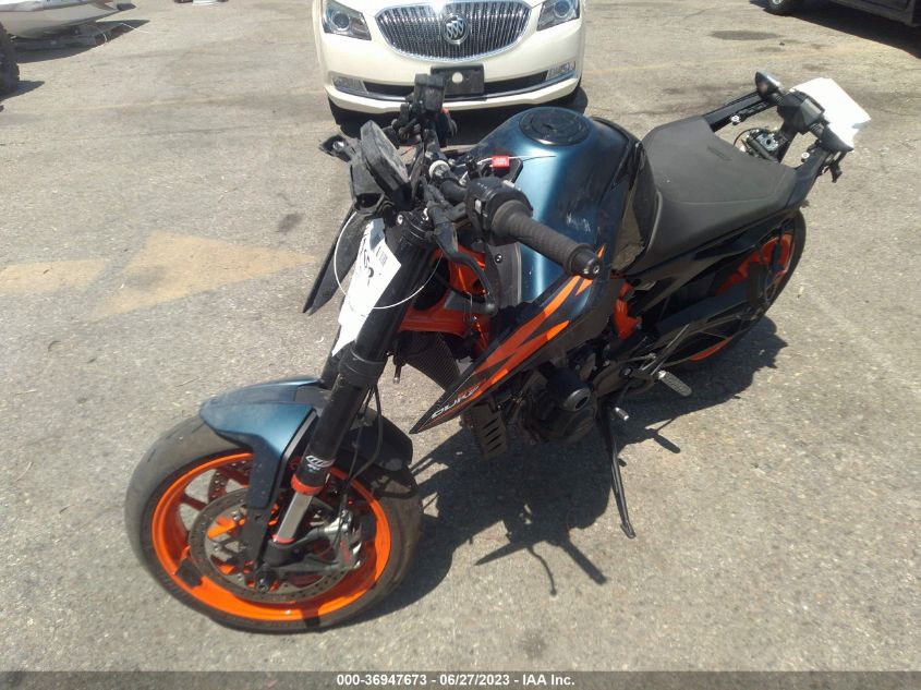 2022 KTM 890 DUKE R VBKTU9407NM830280