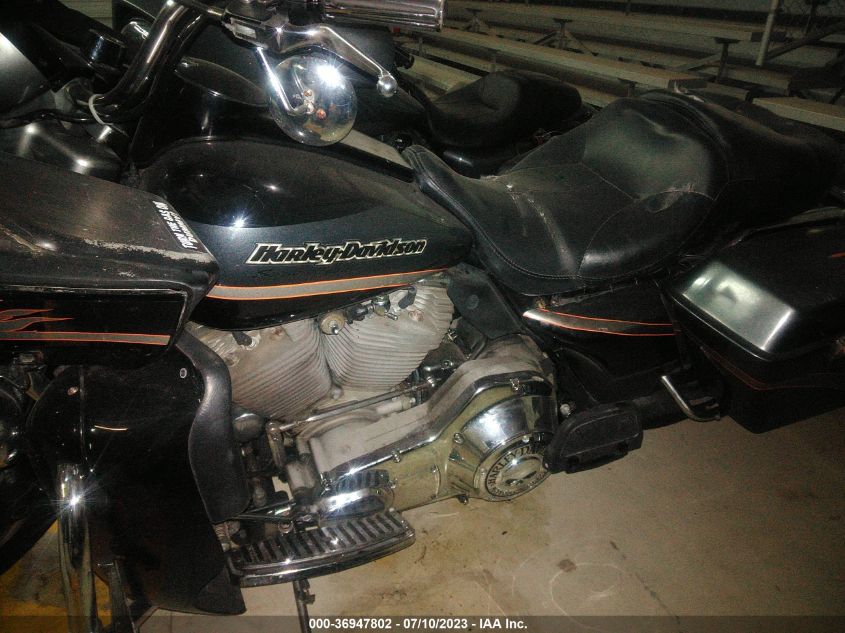 2001 HARLEY-DAVIDSON FLTRSEI2 1HD1PCC161Y952329