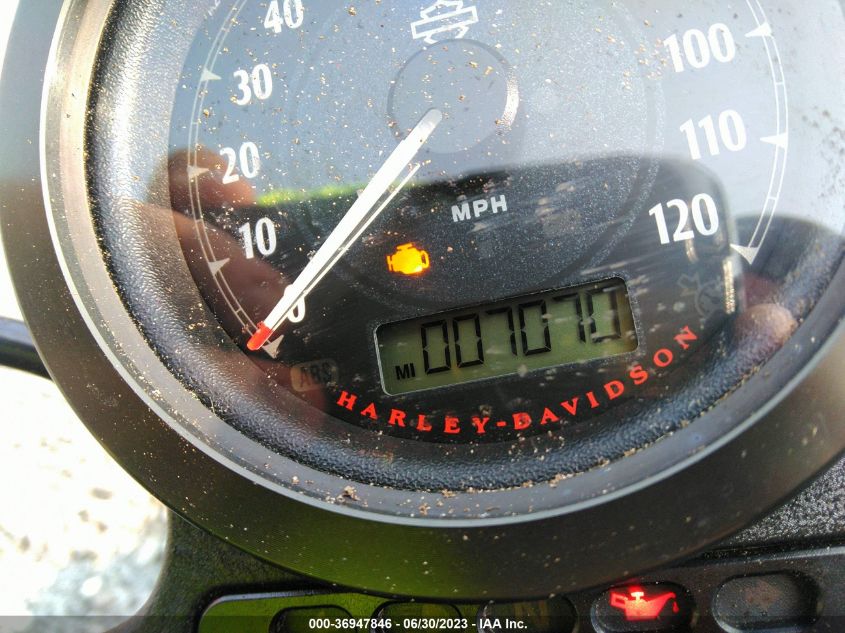 2020 HARLEY-DAVIDSON XL883 N - 1HD4LE218LB401783