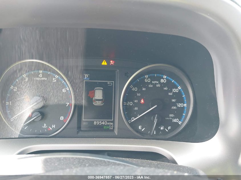 2018 TOYOTA RAV4 XLE/ADVENTURE - JTMWFREV7JJ748533
