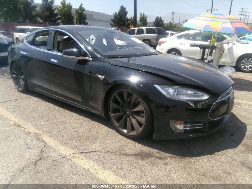 2013 TESLA MODEL S PERFORMANCE - 5YJSA1DP5DFP07282