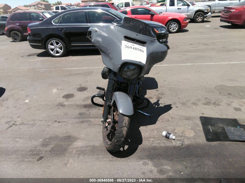 2022 HARLEY-DAVIDSON FLHXST 1HD1ABL11NB607732