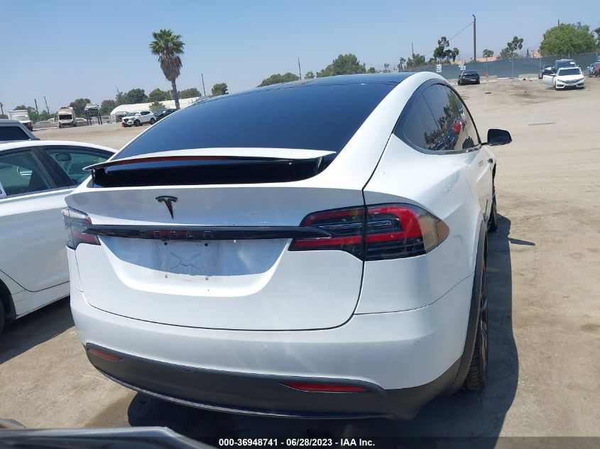 2018 TESLA MODEL X 75D/100D/P100D - 5YJXCDE25JF101738