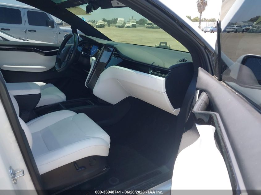 2018 TESLA MODEL X 75D/100D/P100D - 5YJXCDE25JF101738