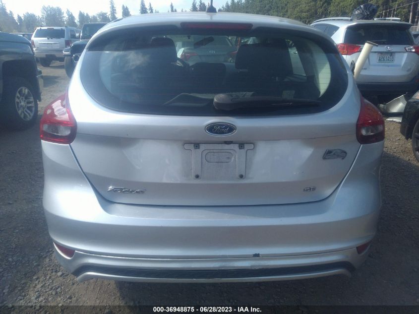 2015 FORD FOCUS SE - 1FADP3K22FL315179