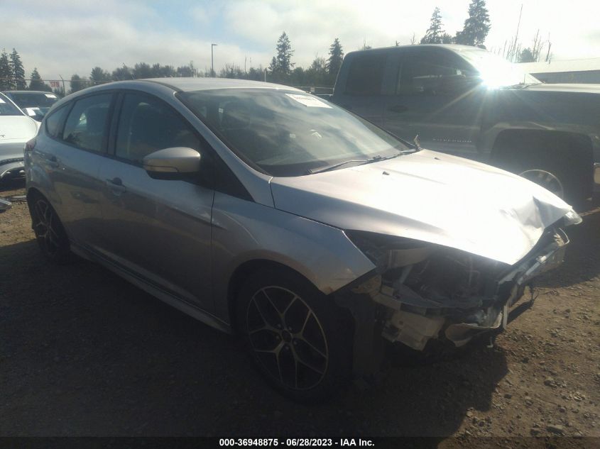 2015 FORD FOCUS SE - 1FADP3K22FL315179