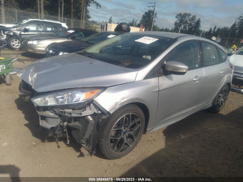 2015 FORD FOCUS SE - 1FADP3K22FL315179