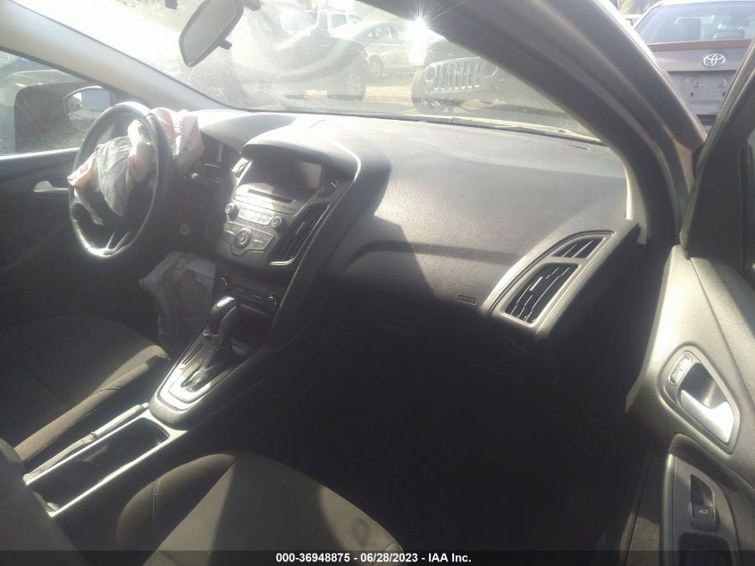 2015 FORD FOCUS SE - 1FADP3K22FL315179