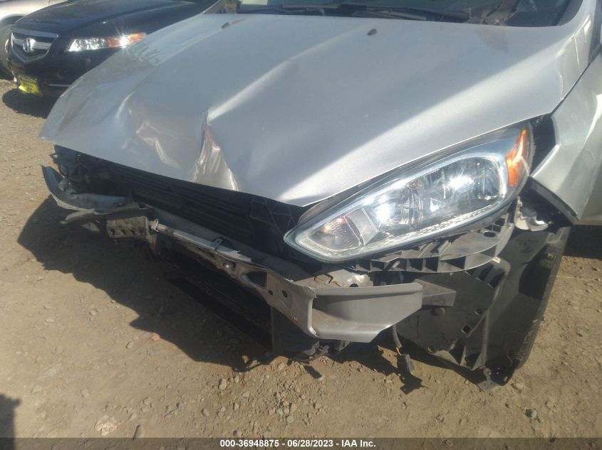 2015 FORD FOCUS SE - 1FADP3K22FL315179