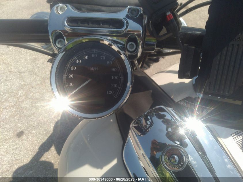 2014 HARLEY-DAVIDSON FXSB BREAKOUT - 1HD1BFV11EB049088