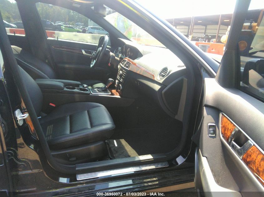 2014 MERCEDES-BENZ C 250 - WDDGF4HB8EG222834