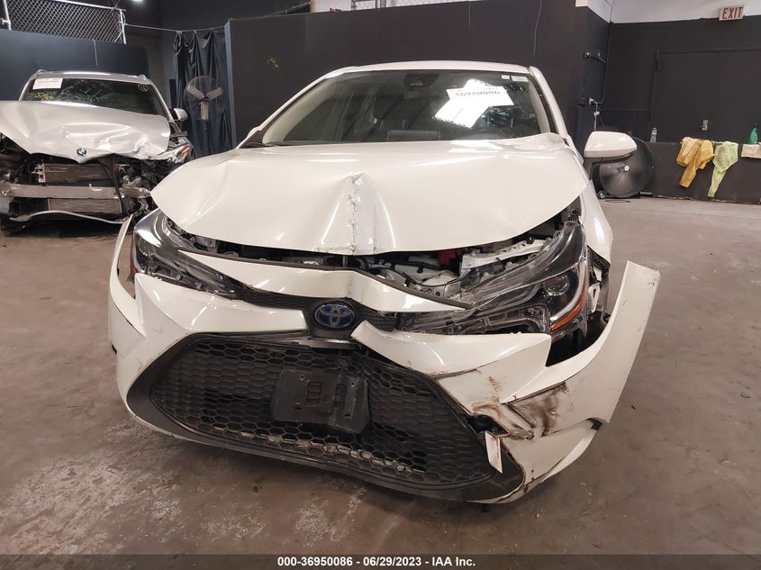 VIN JTDEAMDE2MJ031749 2021 TOYOTA COROLLA HYBRID LE