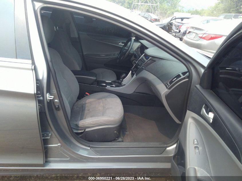 2013 HYUNDAI SONATA GLS - 5NPEB4AC3DH652698