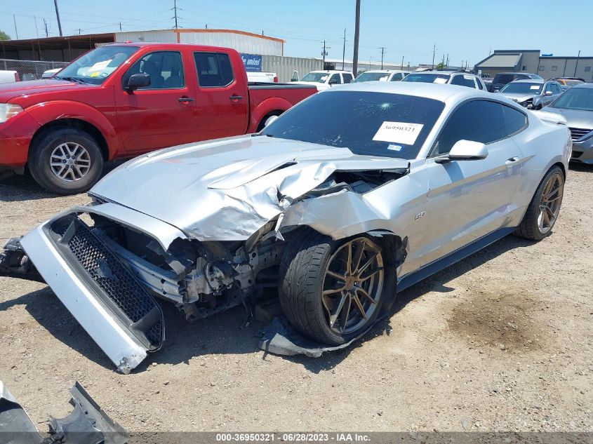 1FA6P8CF2F5395708 2015 FORD MUSTANG - Image 2