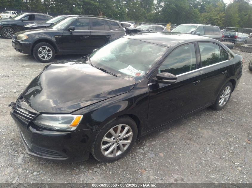 2014 VOLKSWAGEN JETTA SEDAN SE W/CONNECTIVITY - 3VWB17AJ0EM325741