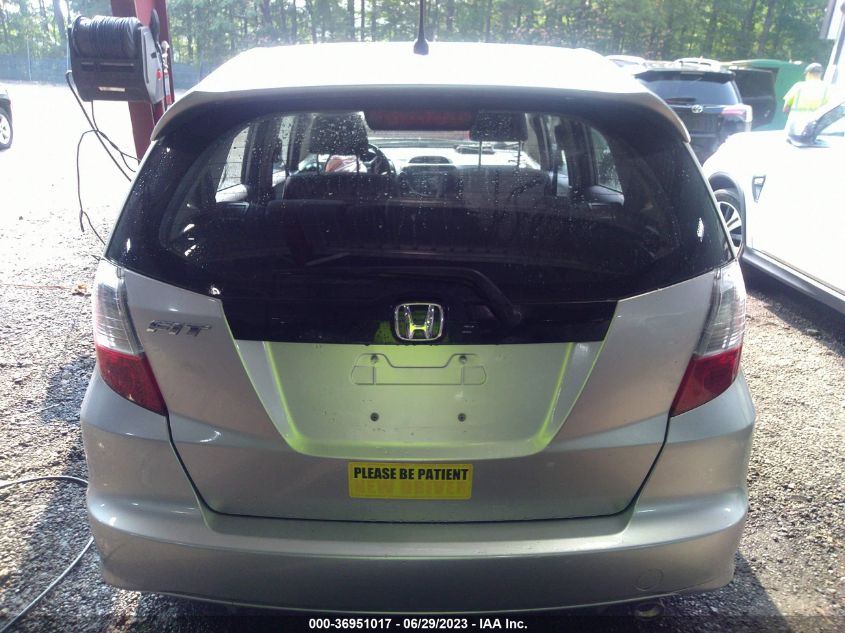 2013 HONDA FIT SPORT - JHMGE8H50DC028981