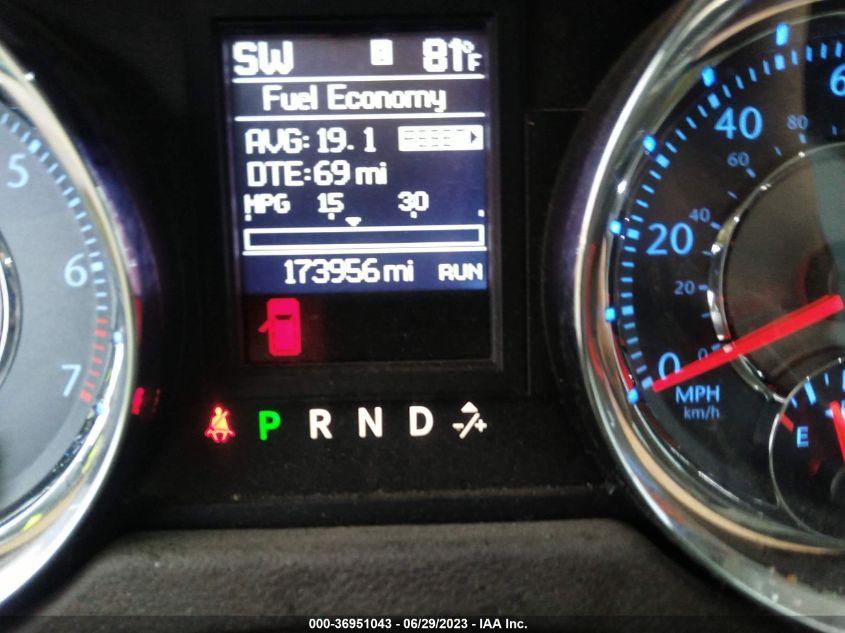2015 CHRYSLER TOWN & COUNTRY TOURING - 2C4RC1BG9FR577784