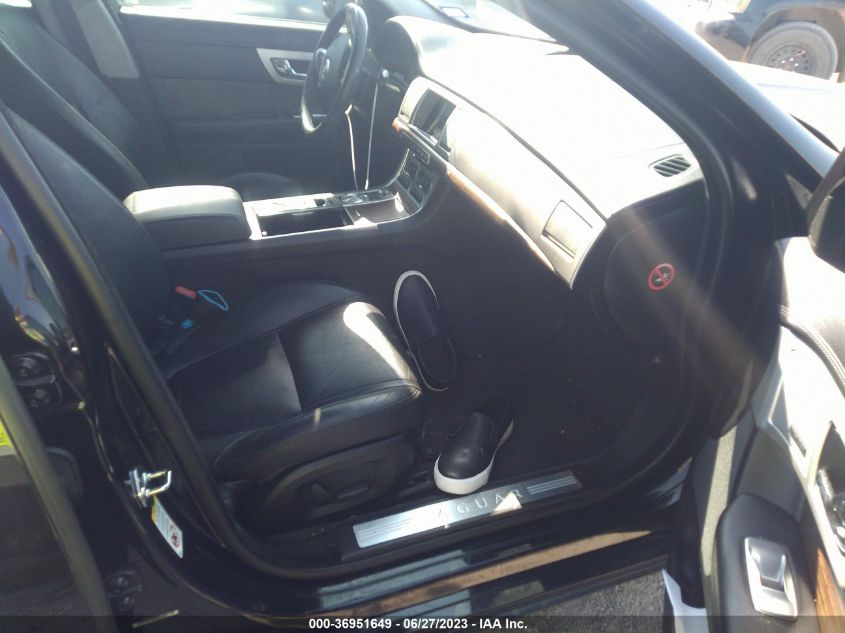 2013 JAGUAR XF V6 RWD - SAJWA0E73D8S71804
