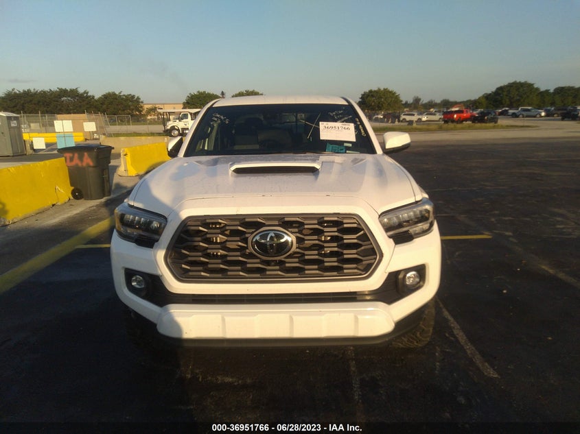 VIN 3TMCZ5AN7PM560700 2023 TOYOTA TACOMA 4WD SR/SR5/TRD SPORT