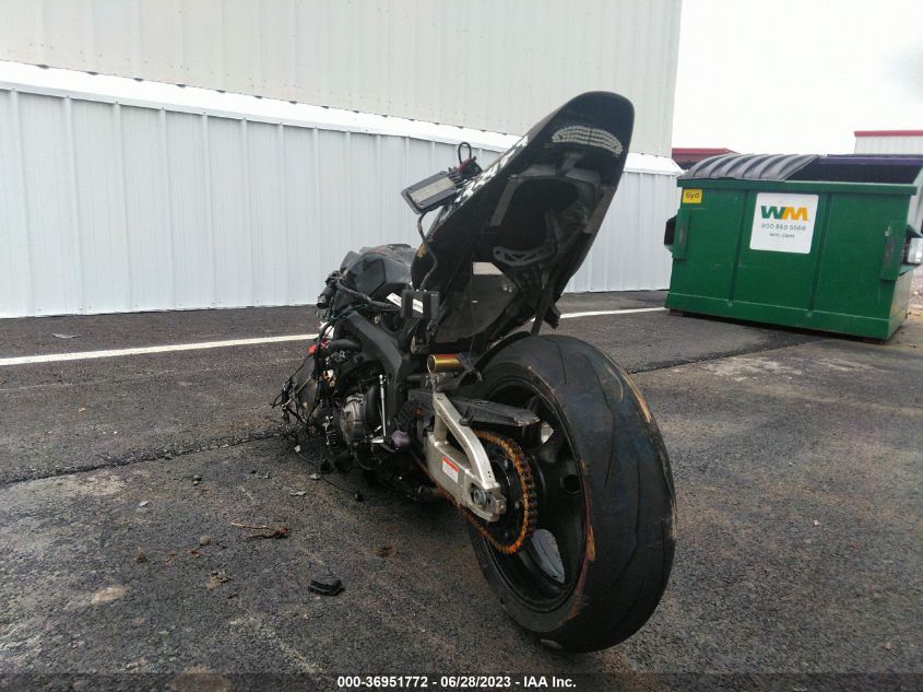 2003 HONDA CBR600 RR - JH2PC37063M007875