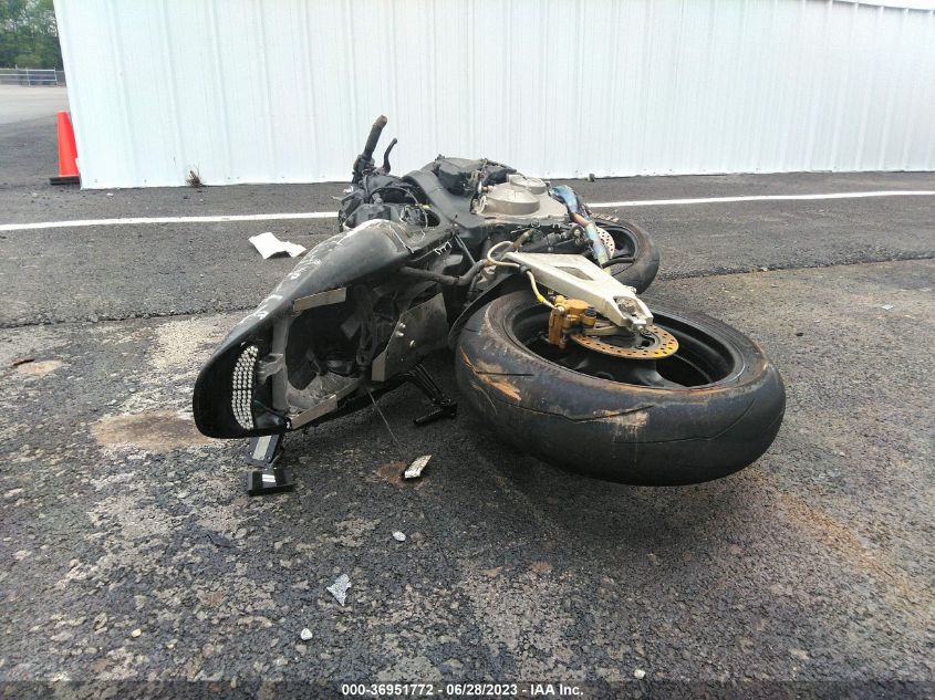2003 HONDA CBR600 RR - JH2PC37063M007875