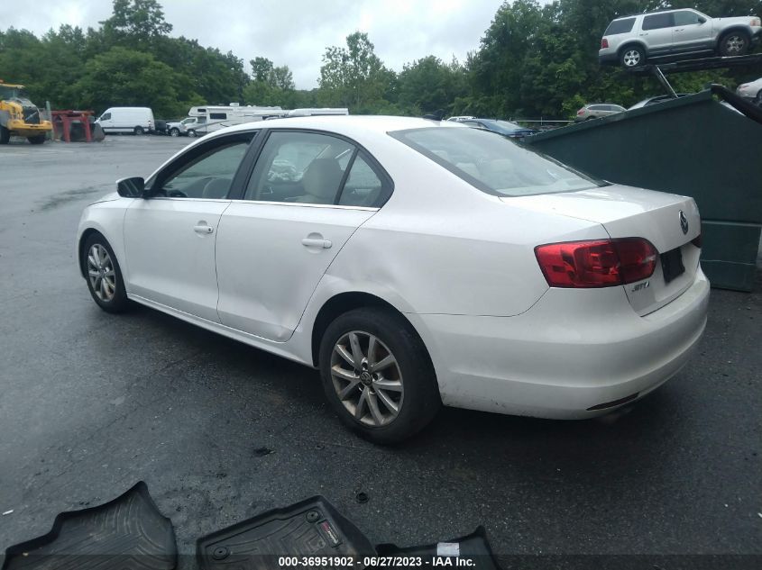 2013 VOLKSWAGEN JETTA SEDAN SE W/CONVENIENCE/SUNROOF - 3VWDP7AJ8DM369685