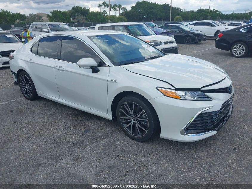 2021 TOYOTA CAMRY XLE - 4T1F31AK5MU556855