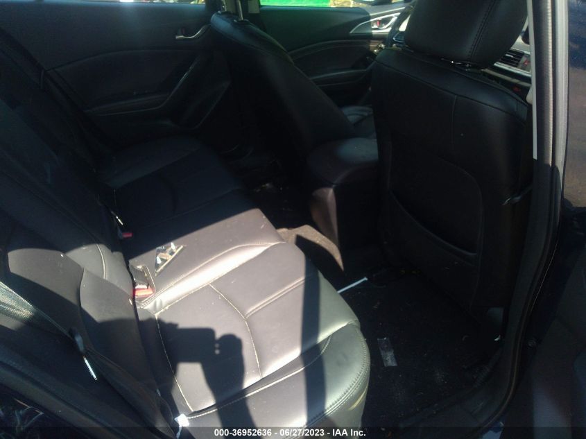 2018 MAZDA MAZDA3 4-DOOR TOURING - 3MZBN1V38JM255297