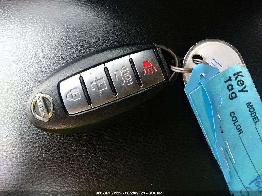 2019 NISSAN SENTRA SR - 3N1AB7AP3KY218061