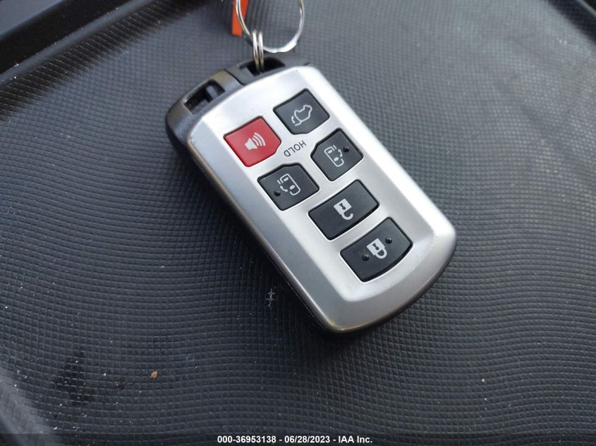 2015 TOYOTA SIENNA XLE/XLE AAS/LTD - 5TDYK3DC8FS670405