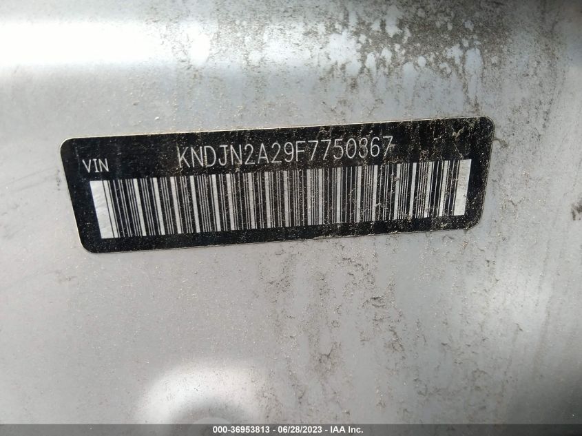 2015 KIA SOUL + - KNDJP3A56F7160976