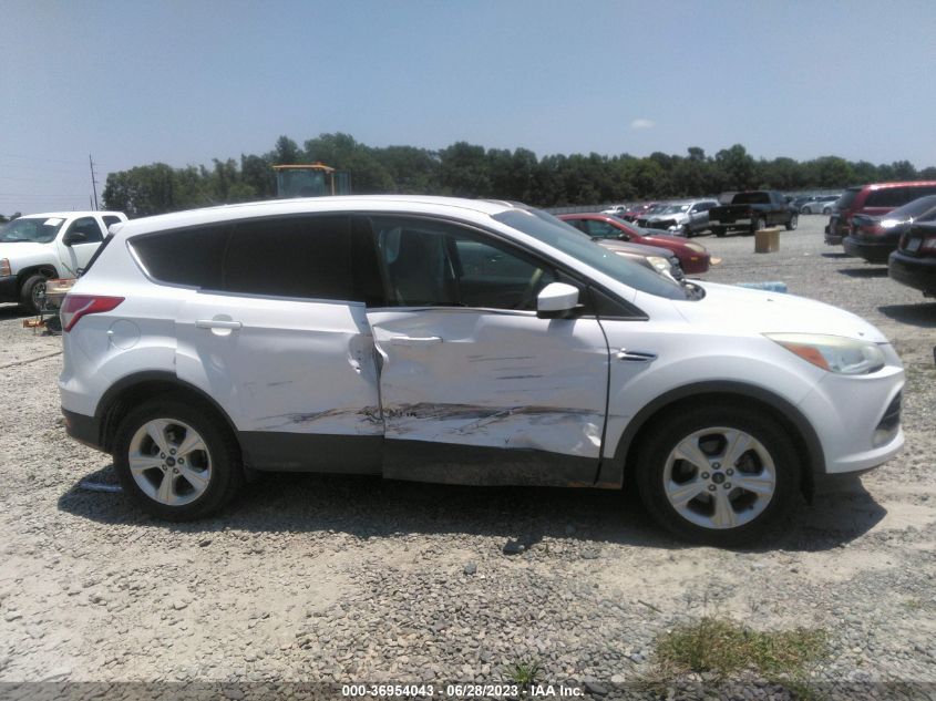 2016 FORD ESCAPE SE - 1FMCU0G78GUB19451