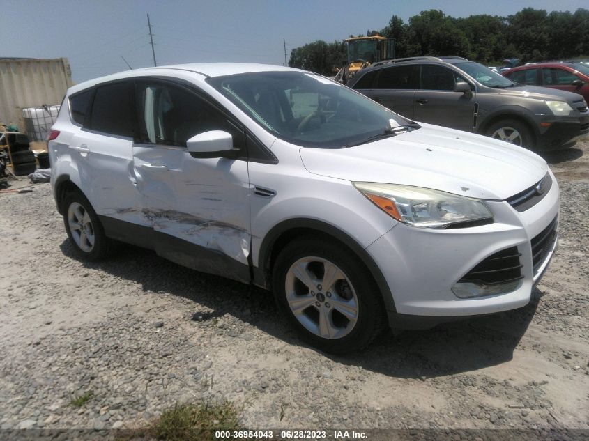 2016 FORD ESCAPE SE - 1FMCU0G78GUB19451