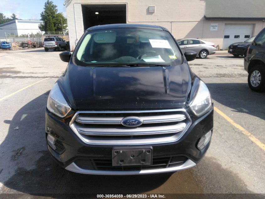 2017 FORD ESCAPE SE - 1FMCU9G9XHUE11464